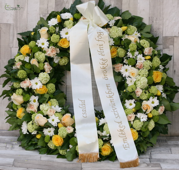 flower delivery Budapest - yellow-white wreath made of roses, tulips and more (65cm, 100st)