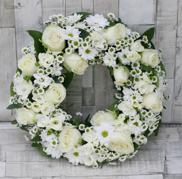flower delivery Budapest - wreath made of white chrysanthemums and roses (38cm, 33st)