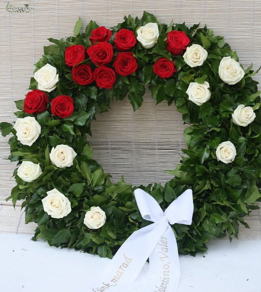 flower delivery Budapest - wreath made of white and red roses (65cm, 23st)