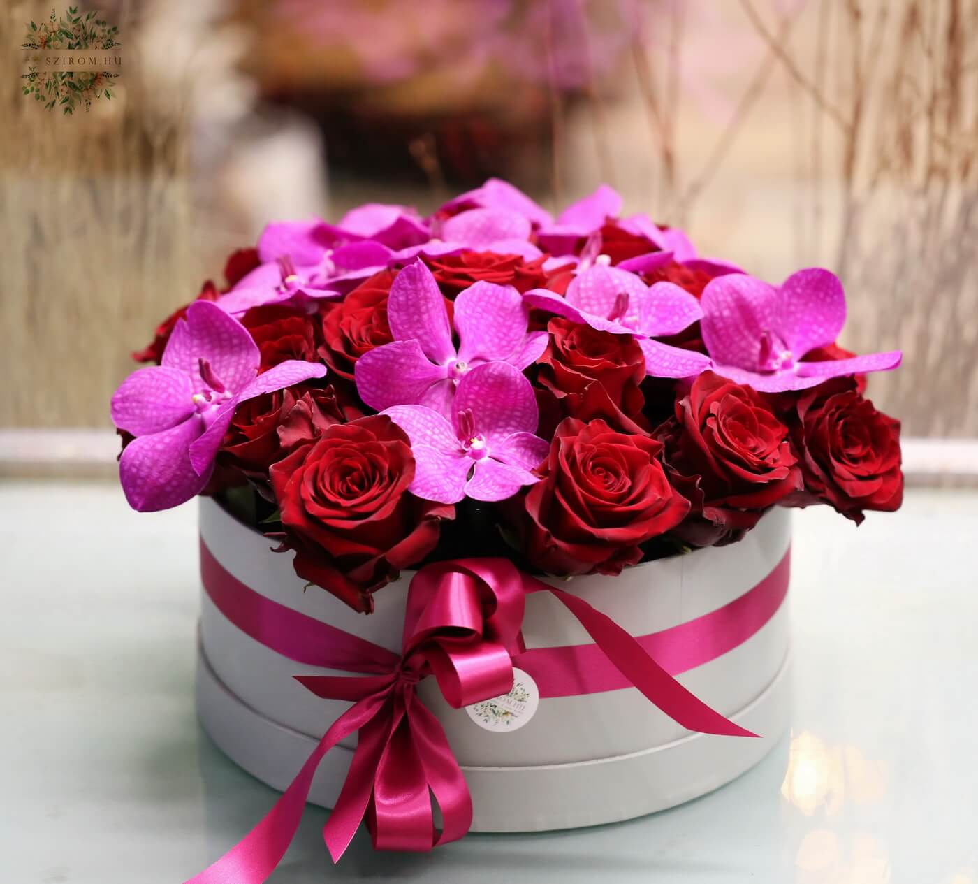 flower delivery Budapest - Red rose box with vanda orchids (32 stems)