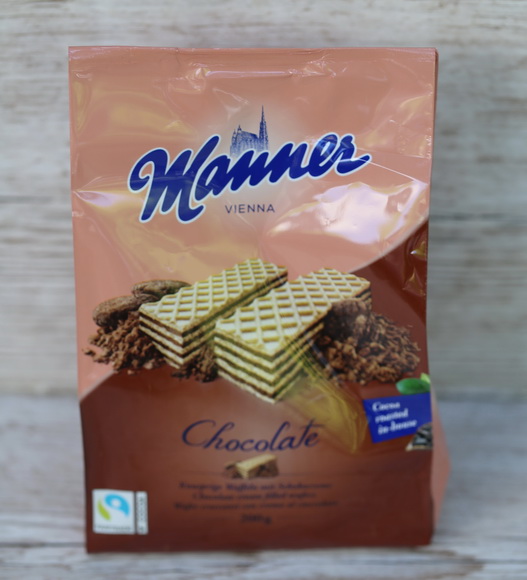 flower delivery Budapest - Manner five-layer wafer 200g chocolate