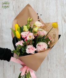 flower delivery Budapest - Small pink- yellow bouquet (10 stems)