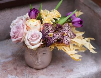 flower delivery Budapest - Head pot with windblown flower hair, in the theme of color of the year Mocha Mousse