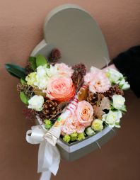 flower delivery Budapest - Heart box with Giotto chocolate, and brown accessories, in the theme of color of the year Mocha Mousse