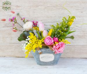 flower delivery Budapest - Small flowerbowl with tulips and mimosas (10 stems)