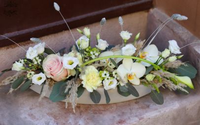 Blumenlieferung nach Budapest - Muttertagsblumenboot mit Orchideen (13 Stiele)