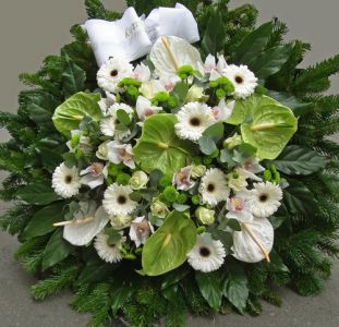 standing wreath with roses, anthuriums, gerberas, orchids (1,1m)