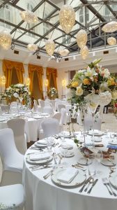 room decoration Gerbeaud Atrium (rose, bushy rose, lily, hydrangea, amber, white, peach, 1pc), wedding