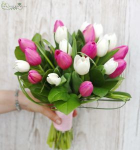 Pink and white tulips in a round bouquet, 20 stems