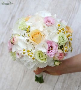 Bridal bouquet (hydrangea, rose, chamomile, english rose, lisianthus, white, pink, peach)