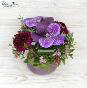 Centerpiece with purple vanda orchids, scabiosas