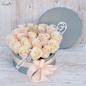 peach roses box (19 st)