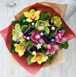 orchid bouquet with colorful  balls (9 stems) 