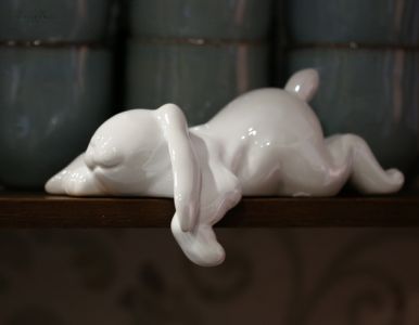 White ceramic bunny (22 cm)