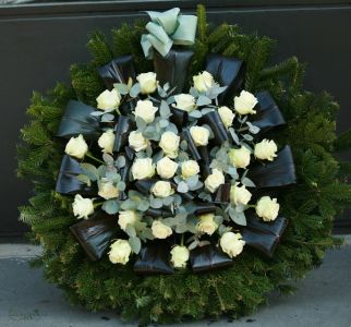 big standing wreath made of white roses and black leaves (1m, 29st)