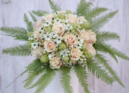 Bouquet with pearls (rose, ornithogallum, fern, cream, white)