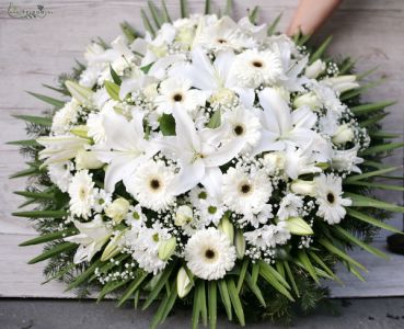 Domed wreath with 55 white flowers
