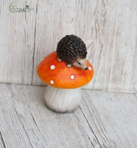 Mushroom with hedgehog (15 cm)