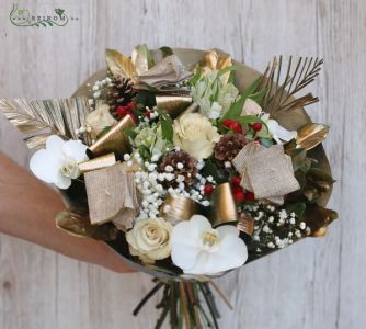 golden and white winter bouquet with orchids (15 stems)