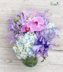  Mother's Day Hydrangea Freesia Bouquet in Special Craft Vase (12 Strands)