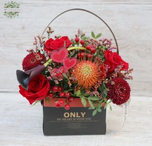 Bag box with red roses, pincushion protea, calla
