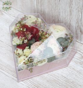 Chrystal shaped heart box with orchid and pastell flowers