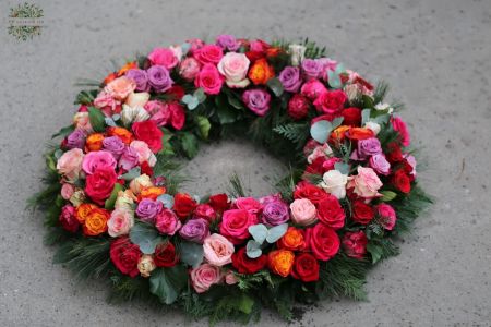 Funeral wreath with 120 mixed roses