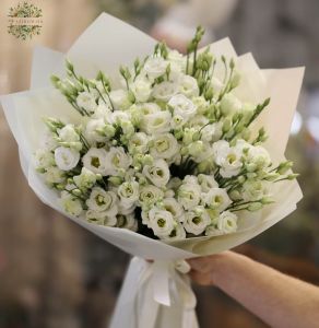 White lisianthus bouquet, 20 stems