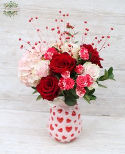 Heart vase with happy romantic pink -red rose bouquet (11 stems)