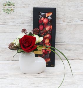 Heart vase with freesias, red rose, skimmia, Choco Me chocolate