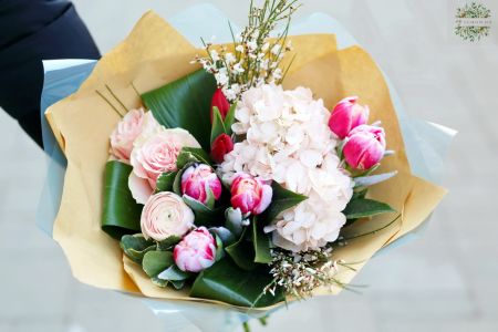 Early spring bouquet with tulips and hydrangeas (12 stems)