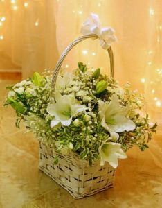 big white basket (25 stems)