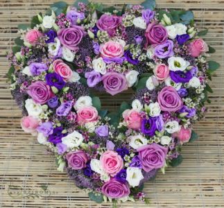 pasztell rózsaszín, lila rózsa szív (50 szál)