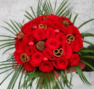 30 premium roses winter style bouquet