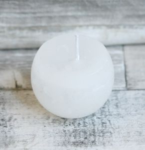 small white sphere candle (6x4,5cm)