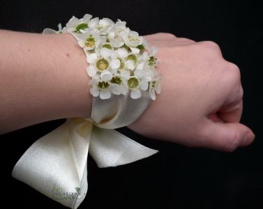 wrist corsage made of waxflower (white)