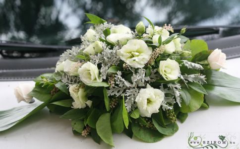 oval car flower arrangement with lisianthius and senecio, only in summer (white, silver)