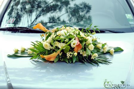 oval car flower arrangement with lisianthius and calla (peach, orange)