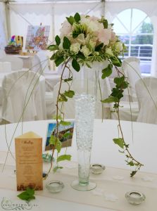 Tall vase table decoration, Academy Golf Budapest (hydrangea, liziantus, pink, white), wedding