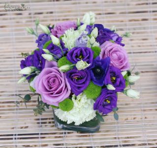 Centerpiece glass cube purple - white (rose, lisianthus, carnation), wedding