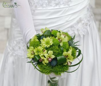Bridal bouquet greenery style with dianthus temarisou,orchidea,santini green