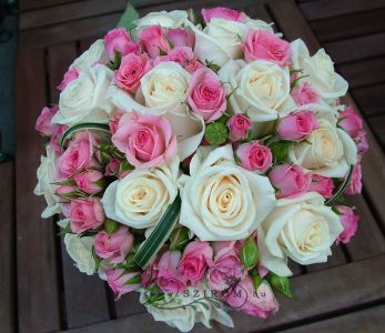 Bridal bouquet with roses and mini roses (white, pink)