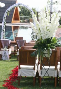 Haraszthy Vallejo Etyek  vineyards, wedding gate, standing arrangements (white, gladiolus)