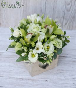 Flower arrangement in a wood box (lisianthus, freesia, orchid, white, green), wedding