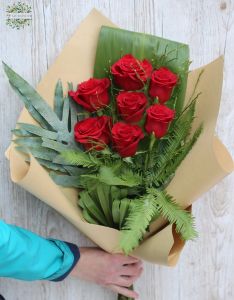 7 roses with special greens, craft paper