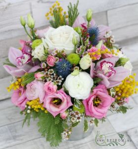 bouquet with orchids in zink bucket (22 stems)