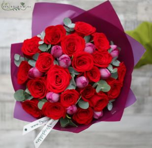 red roses with purple tulips (30 stems)