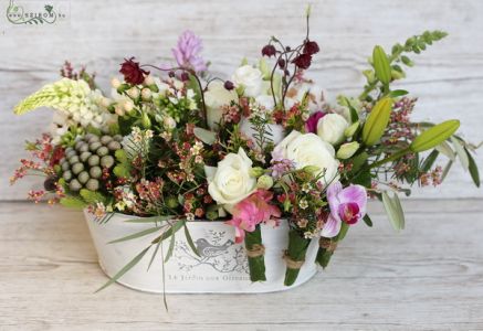 Wild romantic meadow flower arrangement (23 stems)