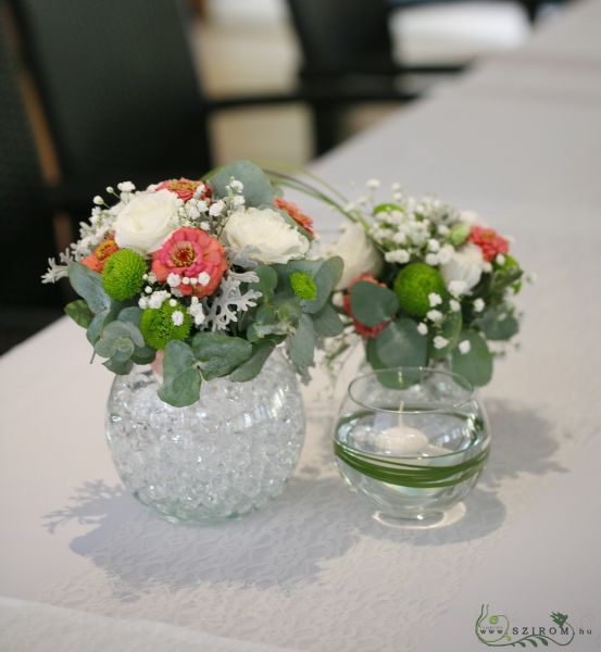 Esküvői asztaldísz, Mókus sörkert ( Rózsa, rézvirág, fehér, korall, barack )