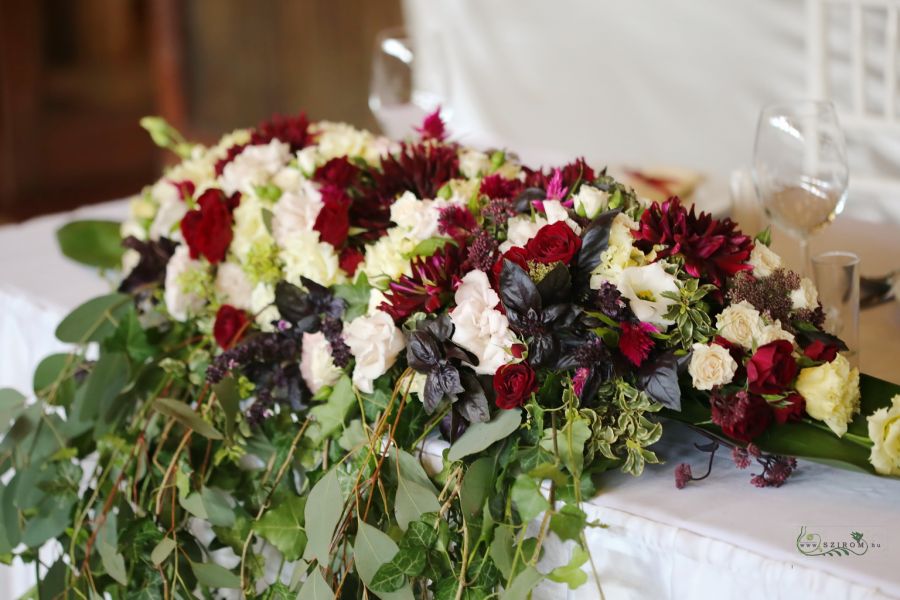 Főasztaldísz, Csónakház Mulató Budapest (dália, lizianthus, borostyán, bordó, krém) (id: 13299) Főasztaldísz, Csónakház Mulató Budapest (dália, lizianthus, borostyán, bordó, krém)